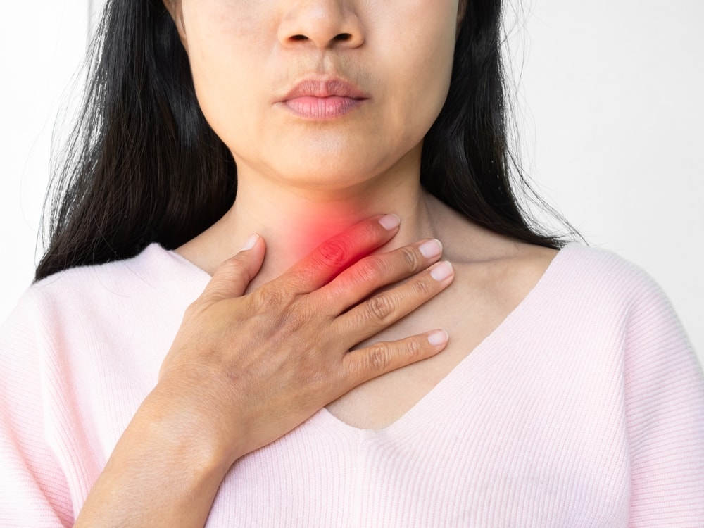 donna con tosse da reflusso